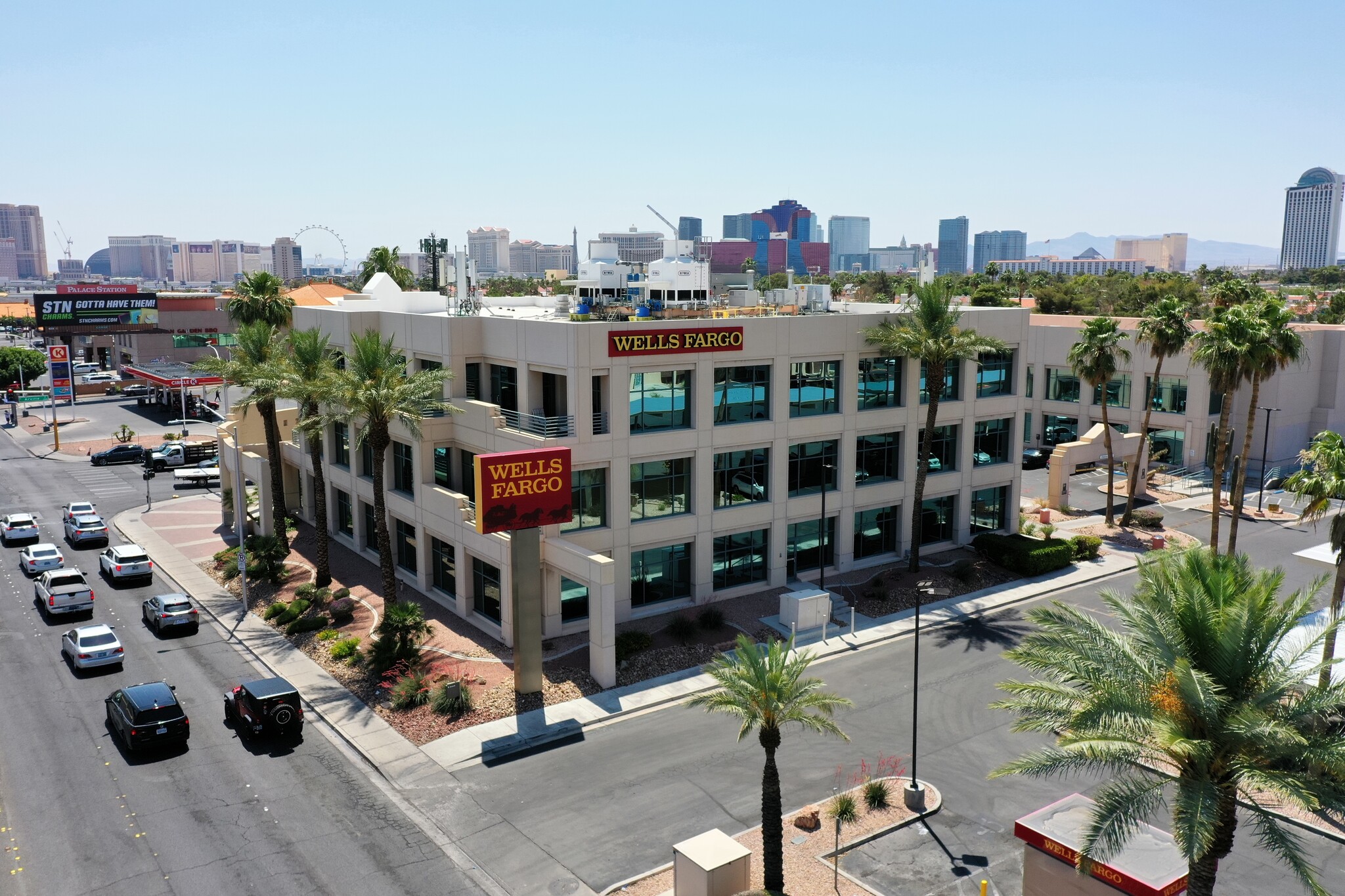 4425 Spring Mountain Rd, Las Vegas, NV for lease Building Photo- Image 1 of 6