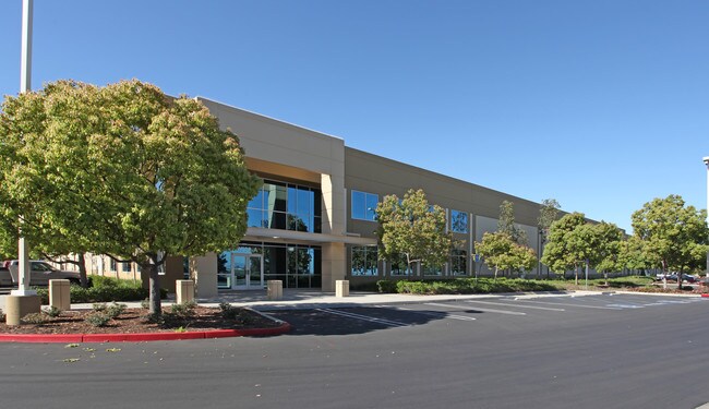 Plus de détails pour 2750 Progress St, Vista, CA - Industriel à louer