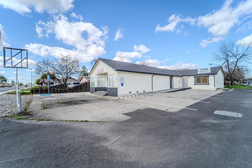 1835 N Beale Rd, Marysville, CA à vendre - Photo du bâtiment - Image 2 de 28