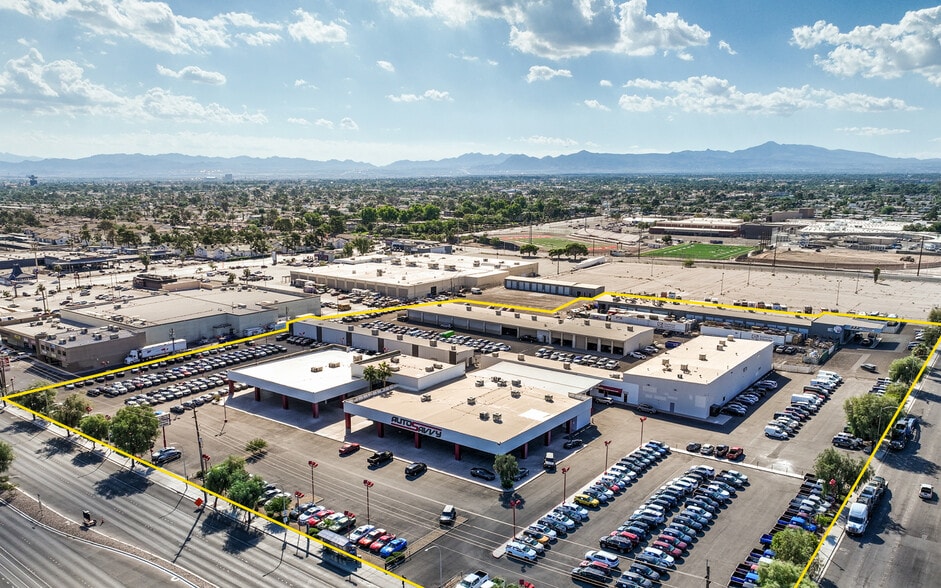 2121 E Sahara Ave, Las Vegas, NV for sale - Building Photo - Image 1 of 6