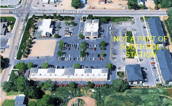 3189 E Greenhurst Rd, Nampa, ID à louer - Photo du bâtiment - Image 2 de 2