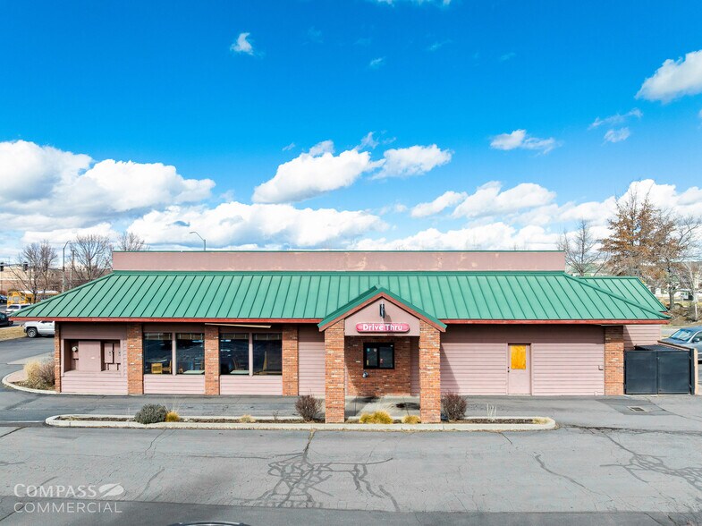 62080 NE 27th St, Bend, OR à vendre - Photo du bâtiment - Image 2 de 16