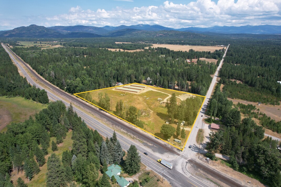 55 Samuels Rd, Sandpoint, ID à vendre Photo principale- Image 1 de 13