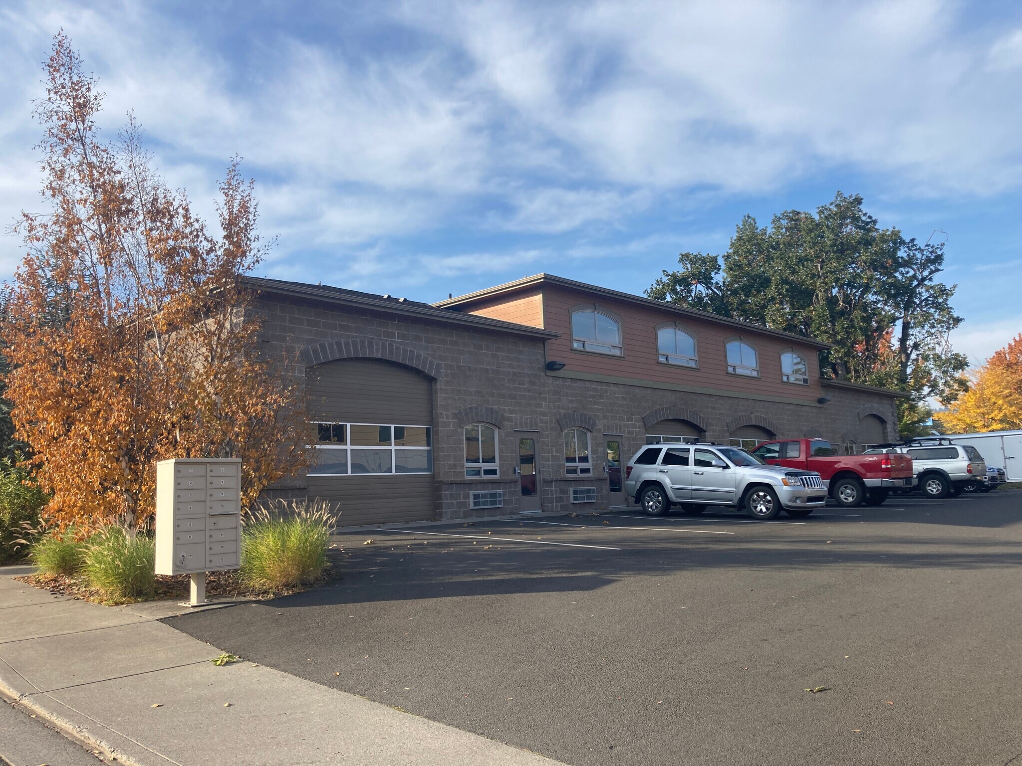 202 Wasco Loop, Hood River, OR for lease Building Photo- Image 1 of 15
