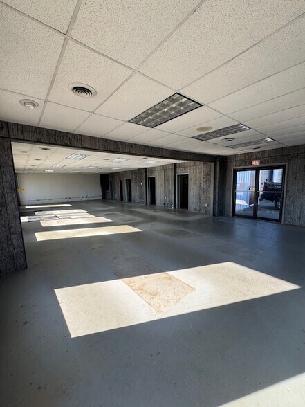 2533 Russellville Rd, Bowling Green, KY à louer - Photo du bâtiment - Image 3 de 7