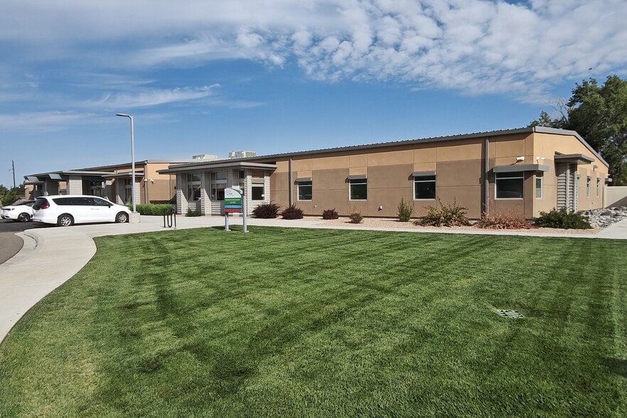 3210 E Rd, Clifton, CO à vendre - Photo du bâtiment - Image 1 de 39