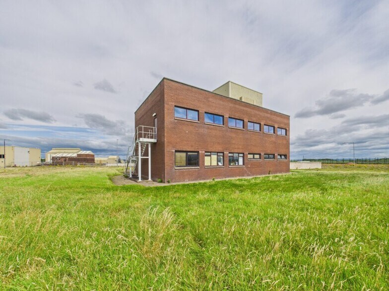 Newbie Business Park, Annan à vendre - Photo principale - Image 1 de 1