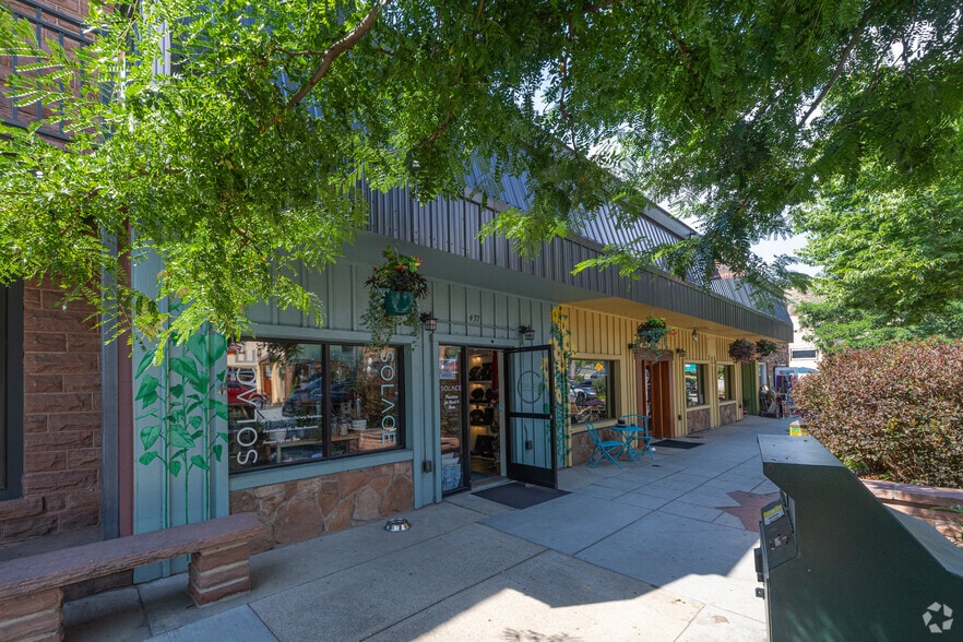 443 Main St, Lyons, CO à louer - Photo du bâtiment - Image 3 de 5