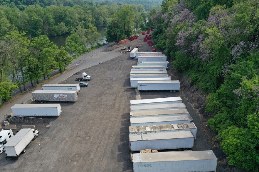 1550 Lehigh Dr, Easton, PA à louer - Aérien - Image 3 de 3