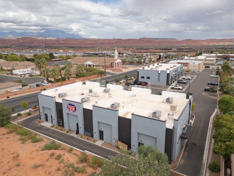 3687 Pioneer Pky, Santa Clara, UT for sale - Building Photo - Image 3 of 6
