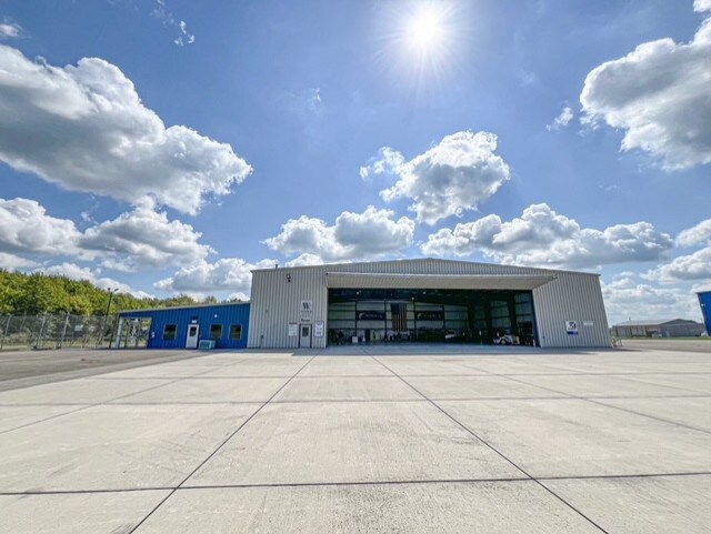 1555 Youngstown Kingsville Rd NE, Vienna, OH à vendre - Photo du bâtiment - Image 3 de 5