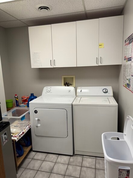 3014 Leechburg Rd, New Kensington, PA for lease - Building Photo - Image 3 of 11