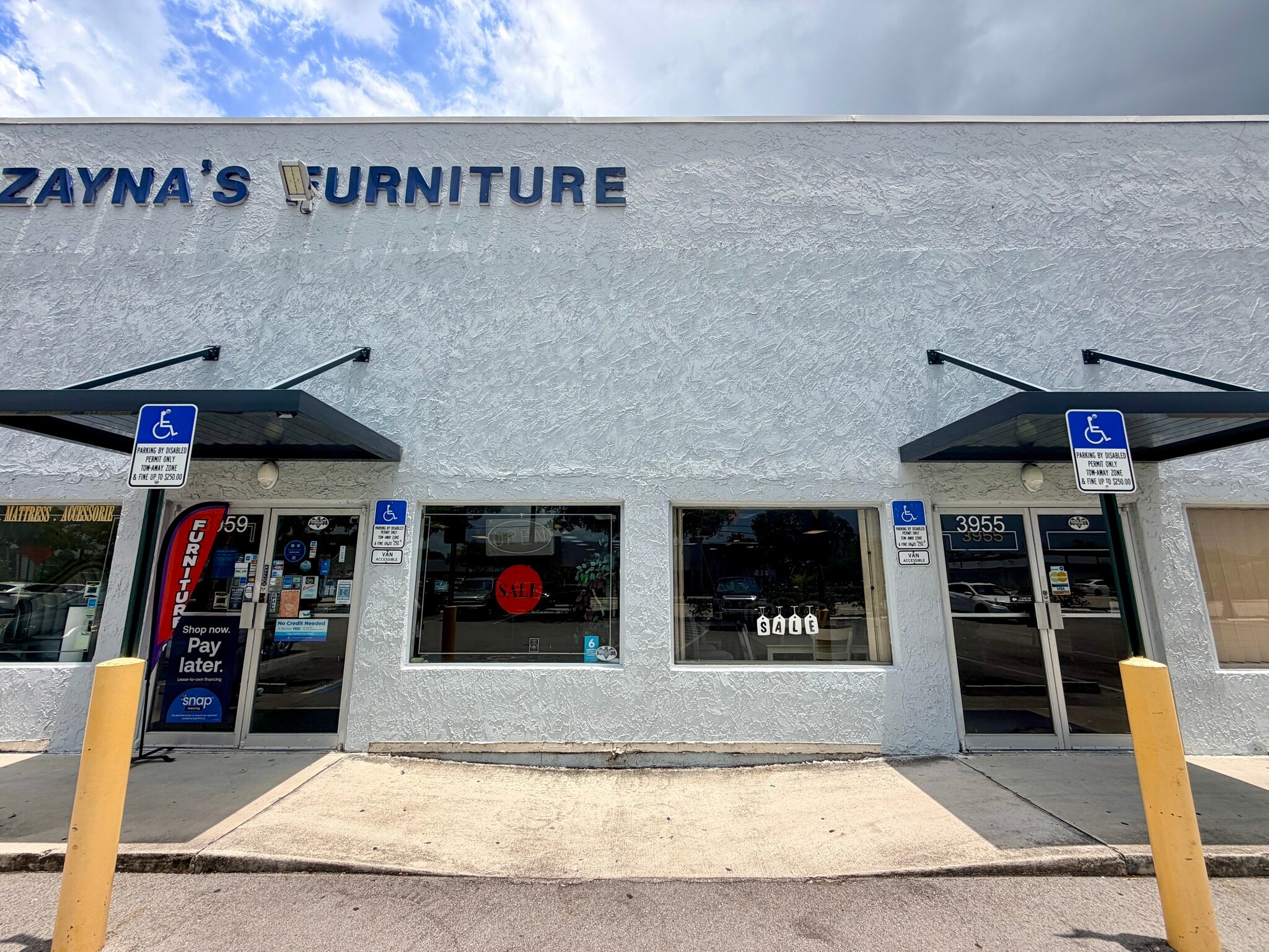 3927-3999 NW 19th St, Lauderdale Lakes, FL à louer Photo intérieure- Image 1 de 14