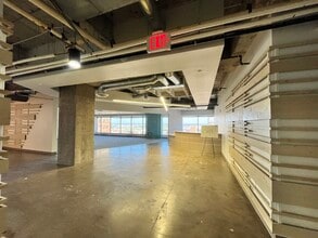 1100 Main St, Kansas City, MO for lease Interior Photo- Image 1 of 7