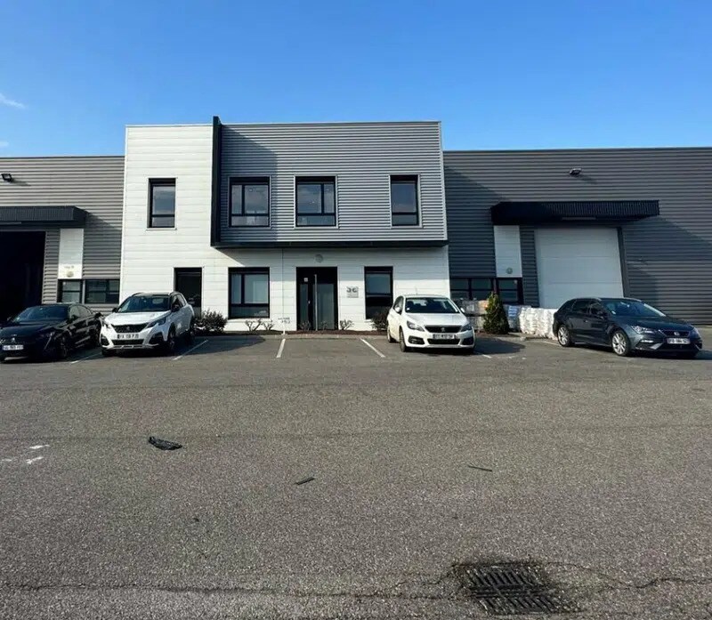 Flex dans Mions à louer Photo du bâtiment- Image 1 de 4