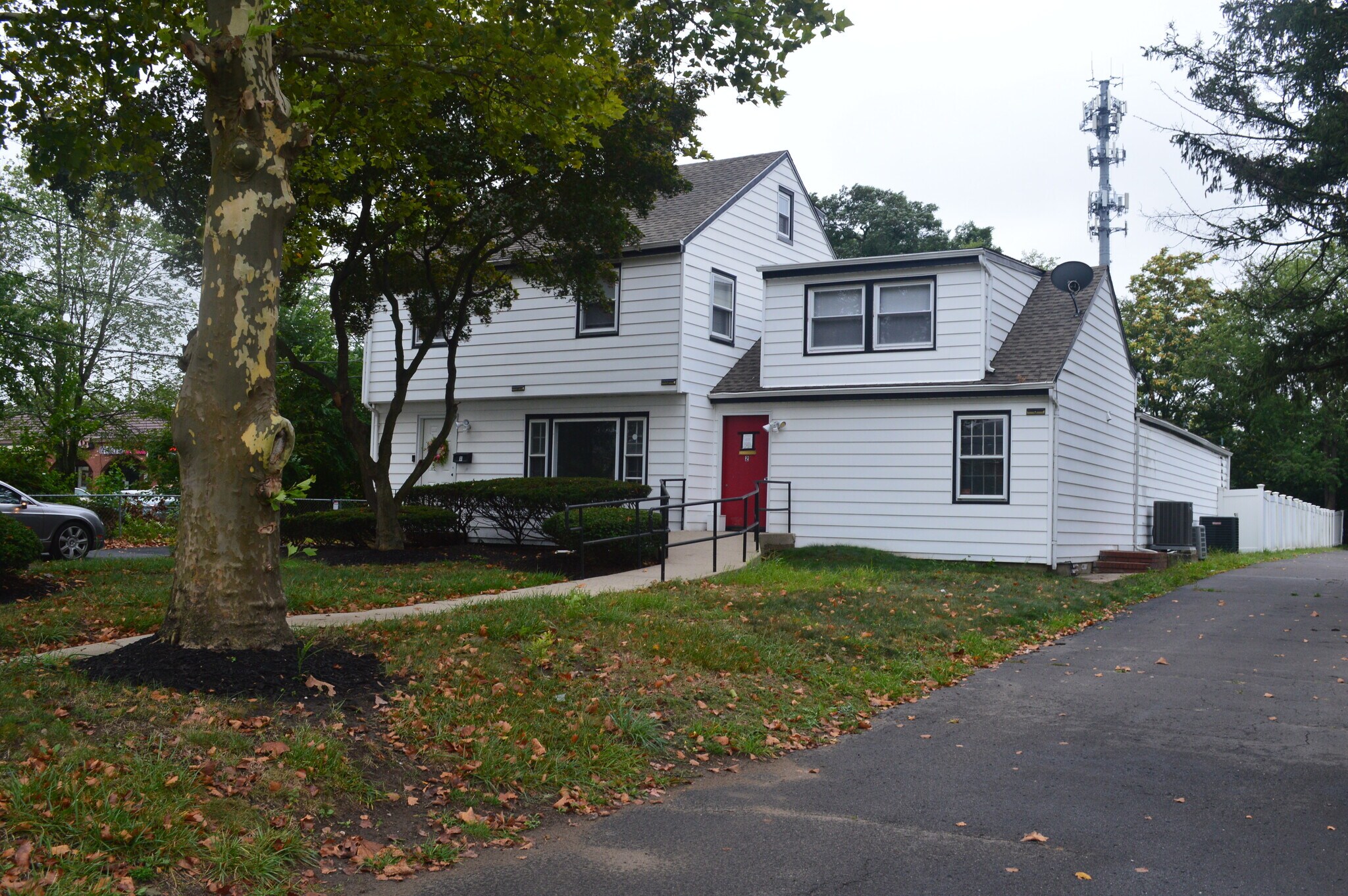 1457 Nottingham Way, Hamilton, NJ à louer Photo du bâtiment- Image 1 de 6