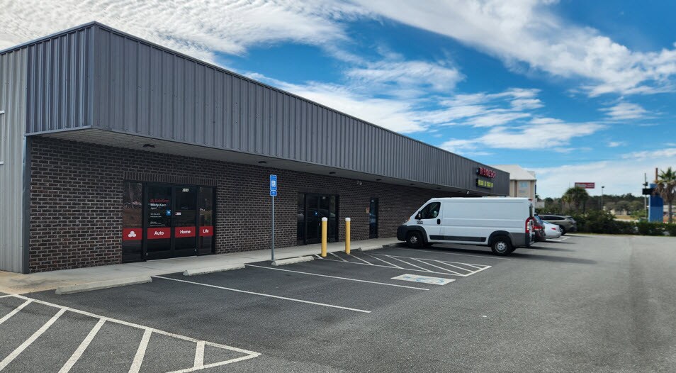 275 Palisade Dr, Brunswick, GA à louer - Photo du bâtiment - Image 2 de 3