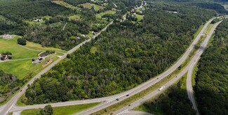 Plus de détails pour Mountain Rd, Port Jervis, NY - Terrain à vendre