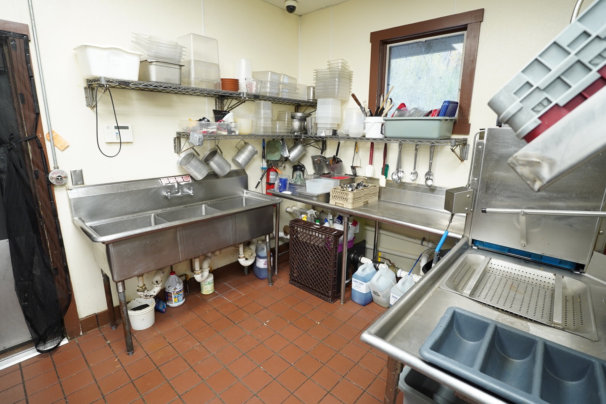 2101 Douglas Run Rd, Sutersville, PA for lease Interior Photo- Image 1 of 28