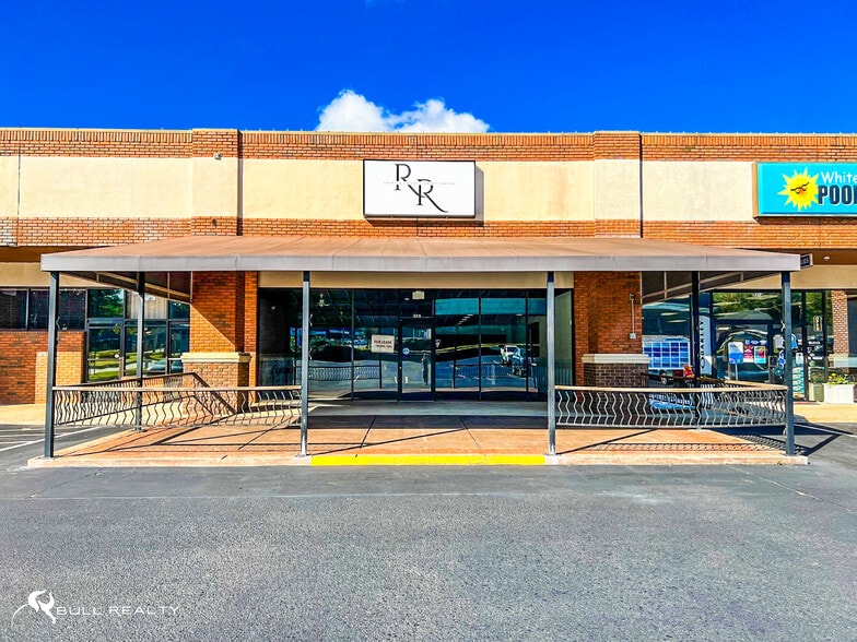 923-995 Maple St, Carrollton, GA à louer - Photo du bâtiment - Image 2 de 18