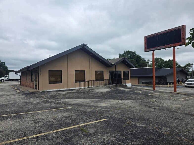12810 S Us-71 Hwy, Grandview, MO à vendre - Photo du bâtiment - Image 1 de 4