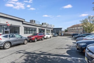 More details for 7 N Willow St, Montclair, NJ - Office, Retail for Lease