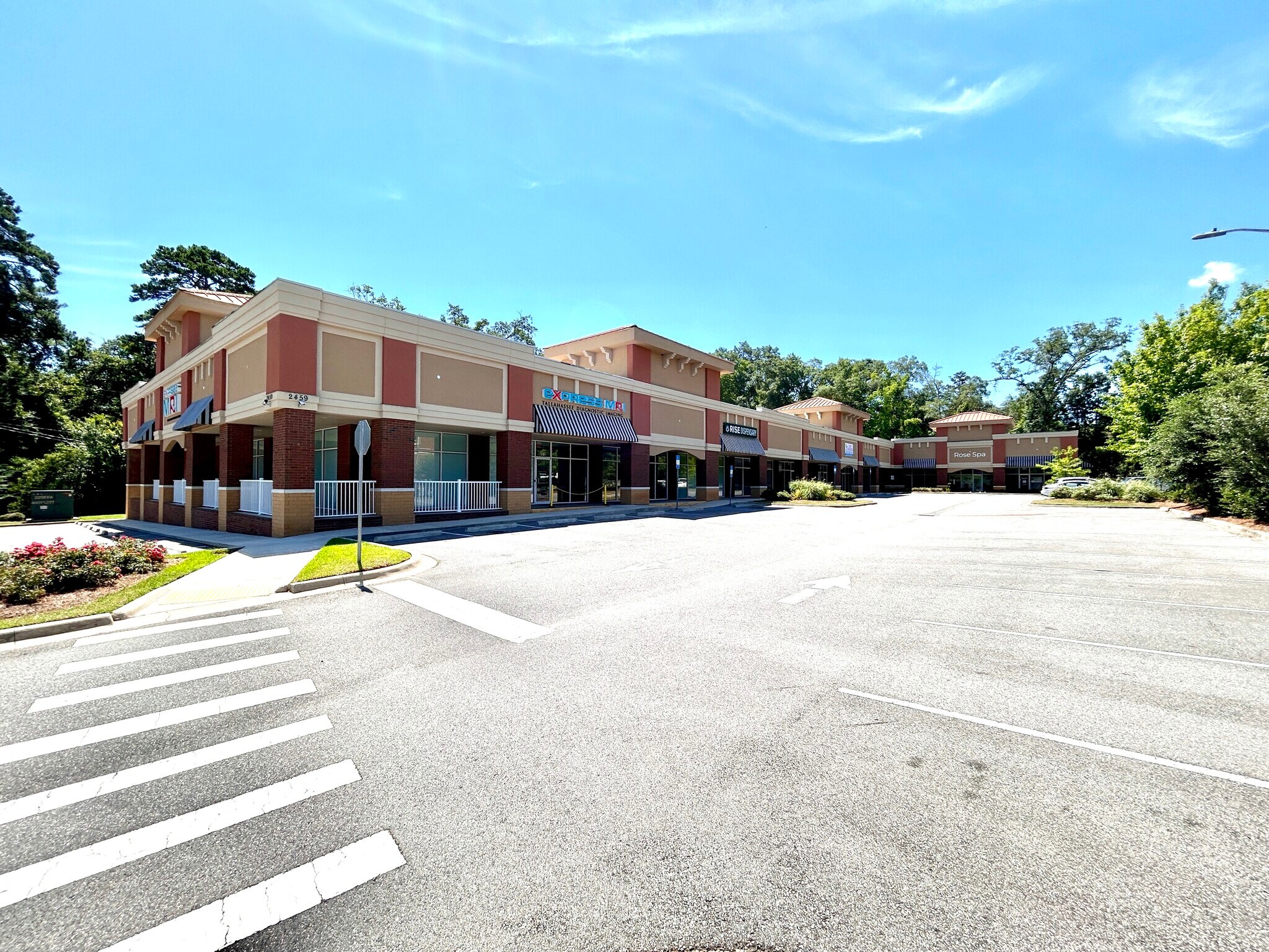 2459 Mahan Dr, Tallahassee, FL à vendre Photo du bâtiment- Image 1 de 15