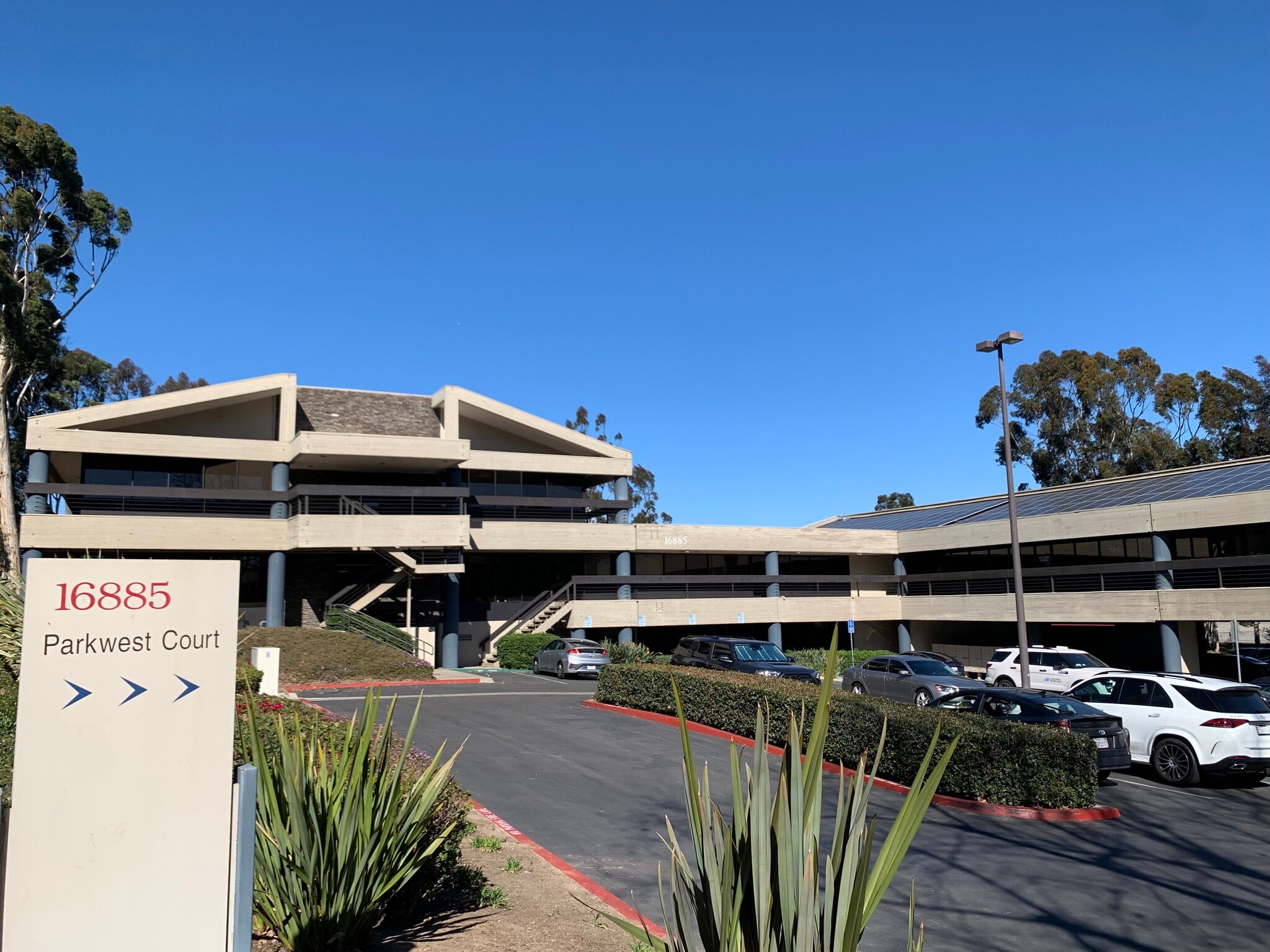 16885 W Bernardo Dr, San Diego, CA for lease Primary Photo- Image 1 of 10