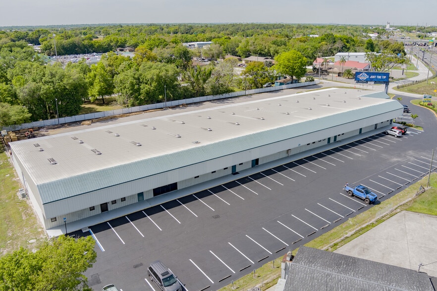 3705 US Highway 98 S, Lakeland, FL à louer - Photo du bâtiment - Image 2 de 4