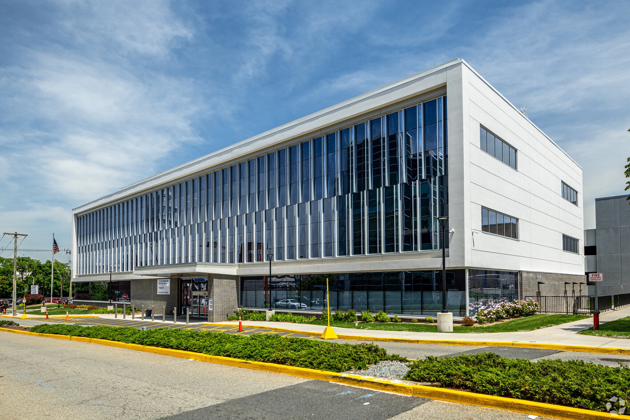 200-226 Williamson St, Elizabeth, NJ for lease Building Photo- Image 1 of 7