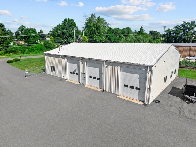 1160 Commerce Dr, Pottstown, PA for lease - Building Photo - Image 2 of 4