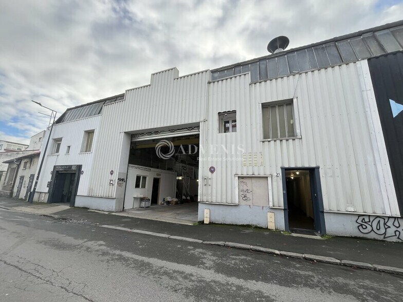 Flex dans Montreuil à louer - Photo du bâtiment - Image 1 de 9