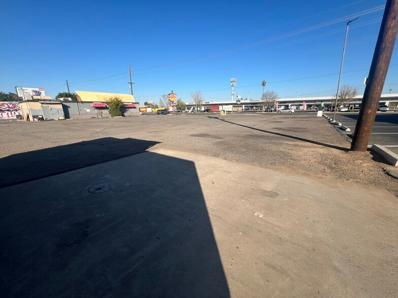 4241 W Dunlap Ave, Phoenix, AZ à vendre - Photo du bâtiment - Image 3 de 4