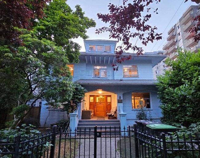 More details for 977 Broughton St, Vancouver, BC - Multifamily for Sale