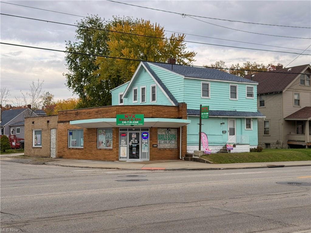 2405 Youngstown Rd SE, Warren, OH for sale Primary Photo- Image 1 of 2