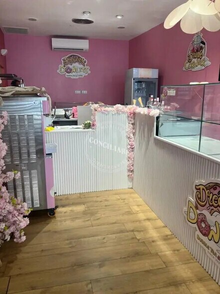 Retail in Toulouse for lease - Building Photo - Image 2 of 5