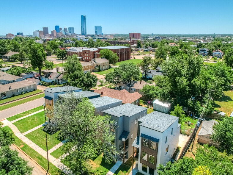 1300-1308 NW 11th St, Oklahoma City, OK à vendre - Photo du bâtiment - Image 1 de 7