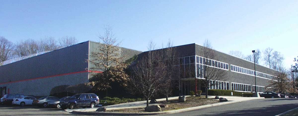 33 Ramland Rd, Orangeburg, NY for sale Primary Photo- Image 1 of 4