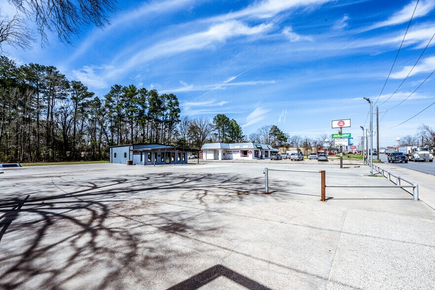 407 S Home St, Corrigan, TX à vendre - Photo du bâtiment - Image 3 de 35