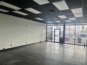 525-577 E Twain Ave, Las Vegas, NV for lease Interior Photo- Image 1 of 4