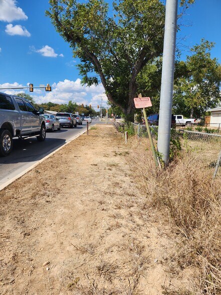 3 Commercial Assets portefeuille de 3 propriétés à vendre sur LoopNet.ca - Autre - Image 2 de 6