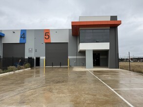 25 Infinity Dr, Truganina for lease Building Photo- Image 1 of 10