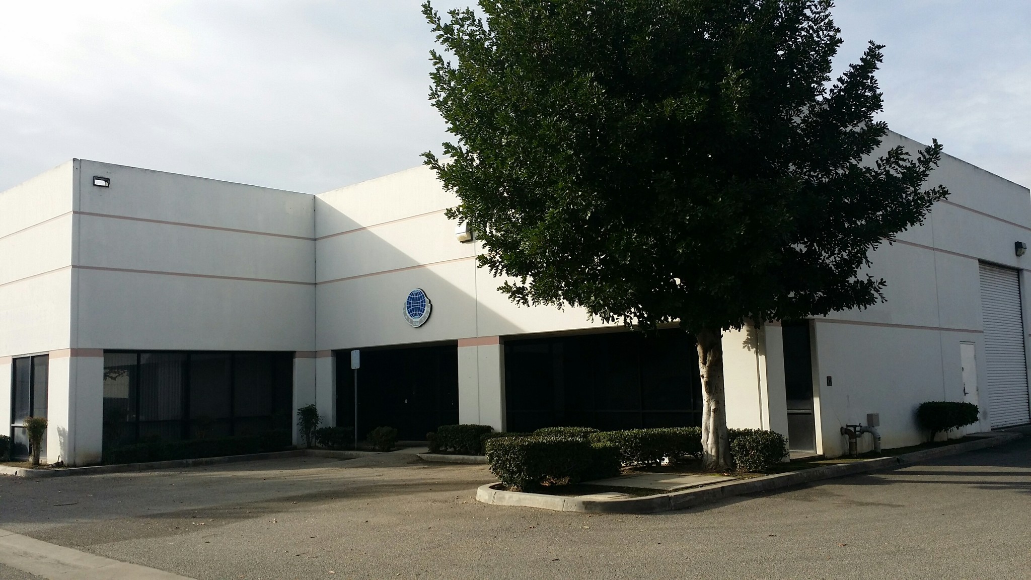 1995 W Holt Ave, Pomona, CA for lease Primary Photo- Image 1 of 5