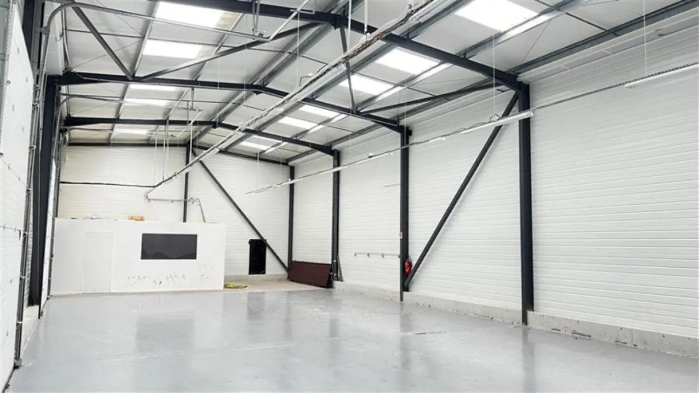 Flex in Montereau-Fault-Yonne for sale Building Photo- Image 1 of 5