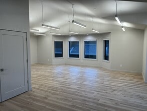 N Spruce St & E 1st ave, Cannon Beach, OR for lease Interior Photo- Image 1 of 7