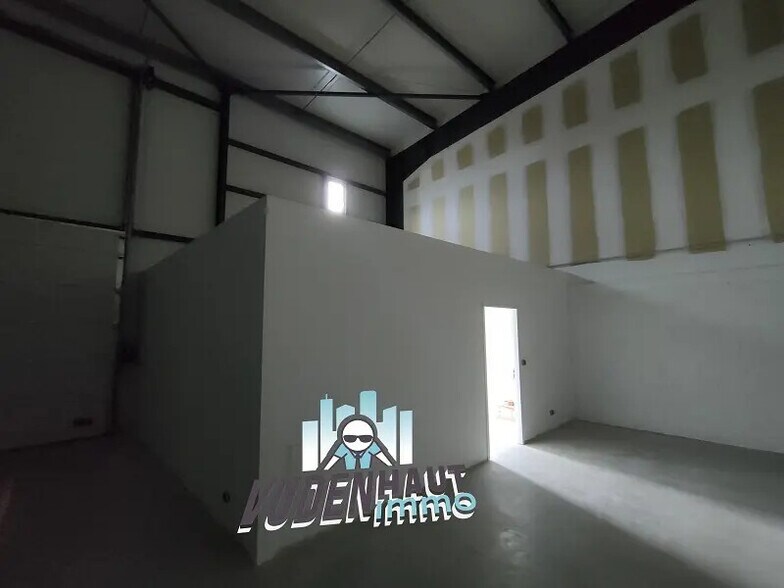 Flex dans Lespinasse à louer - Photo du bâtiment - Image 1 de 18