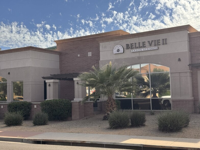 4260 N Drinkwater Blvd, Scottsdale, AZ for lease - Building Photo - Image 2 of 24