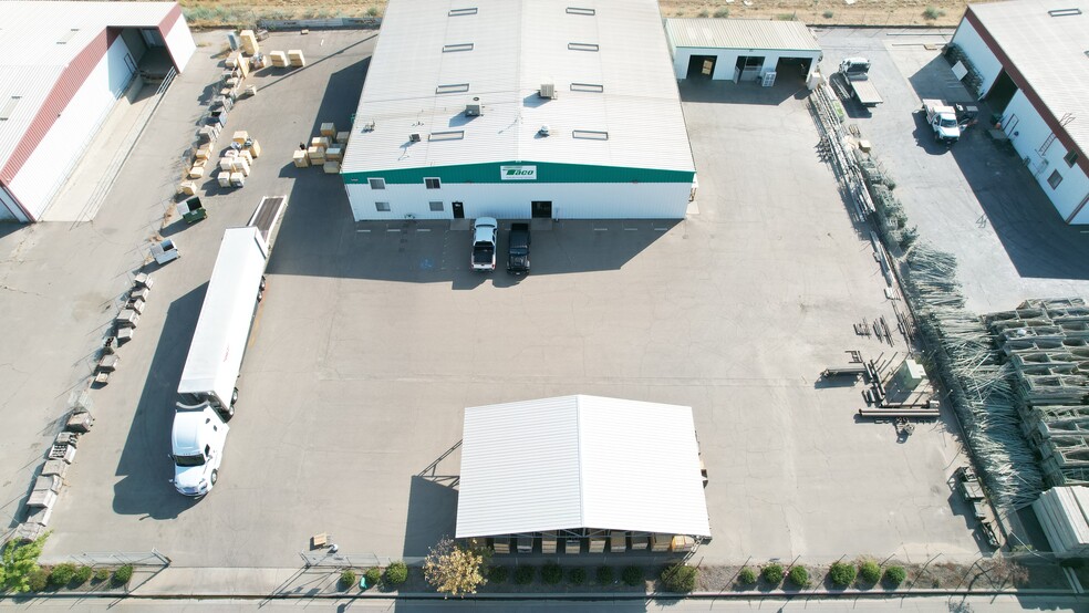 5400 S Villa Ave, Fresno, CA for lease - Building Photo - Image 2 of 16