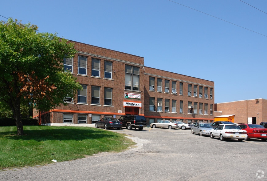 1028 W Barnes Ave, Lansing, MI for sale - Primary Photo - Image 1 of 2