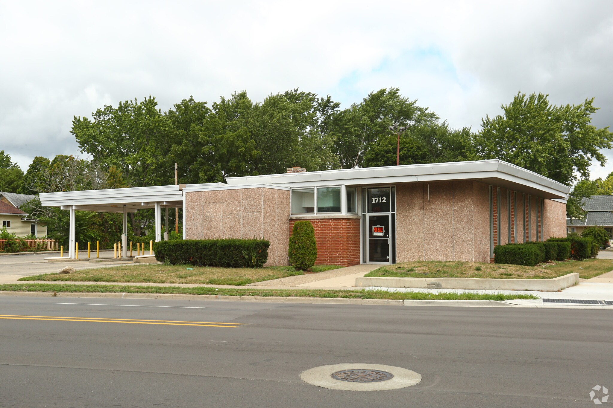1712 E Michigan Ave, Jackson, MI à vendre Photo du bâtiment- Image 1 de 10